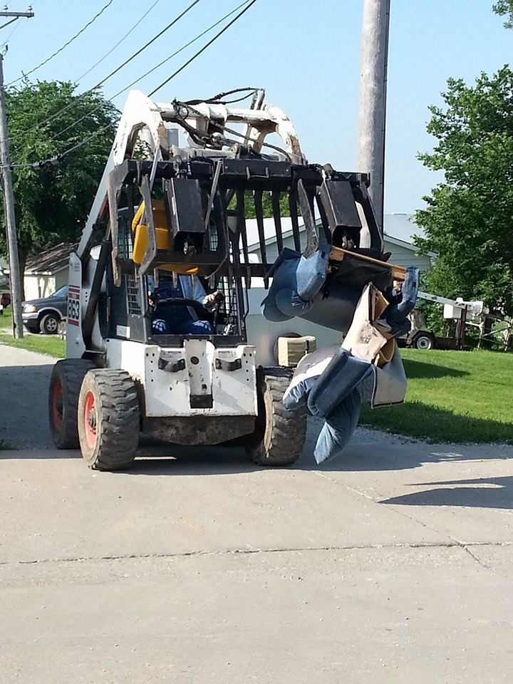 Clean Up - lou with Recliner