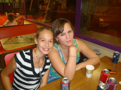 Kirsten_and_Taylor